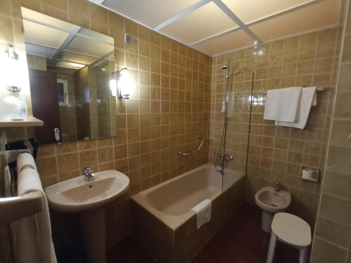 Hotel Ele Acueducto 3*